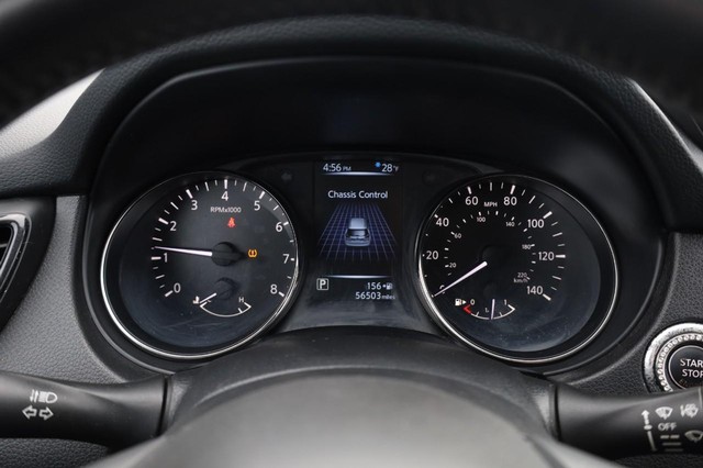 Nissan Rogue Vehicle Image 10