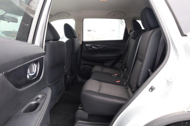 Nissan Rogue Vehicle Image 20