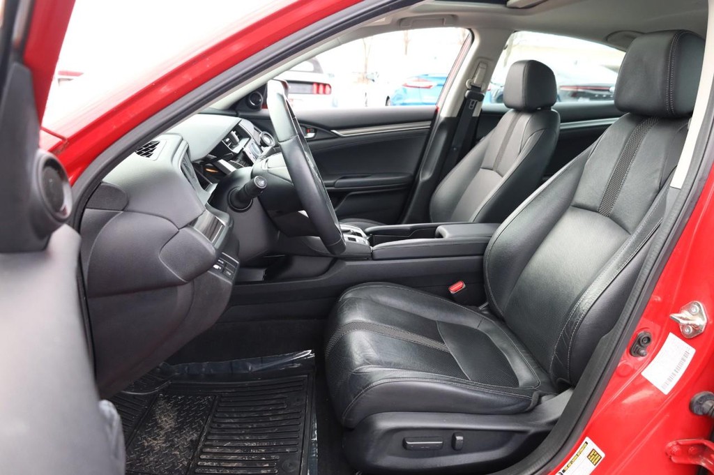 Honda Civic Sedan Vehicle Full-screen Gallery Image 08