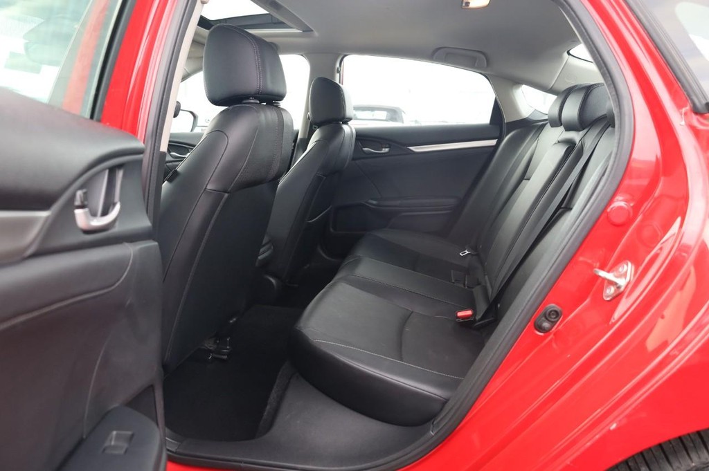 Honda Civic Sedan Vehicle Full-screen Gallery Image 18