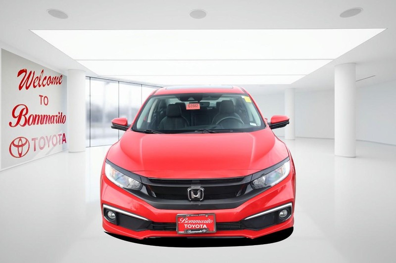 Honda Civic Sedan Vehicle Full-screen Gallery Image 4