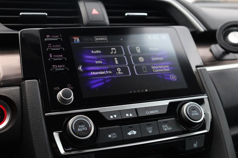 Honda Civic Sedan Vehicle Full-screen Gallery Image 12