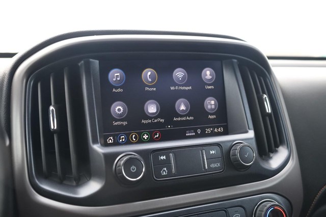 GMC Canyon Vehicle Image 11