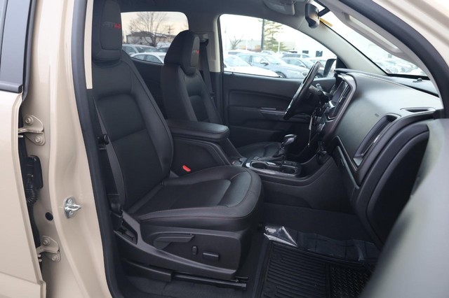 GMC Canyon Vehicle Image 23