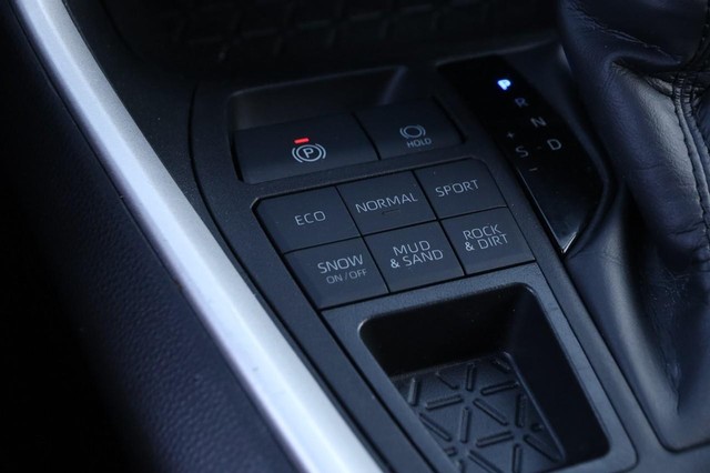 Toyota RAV4 Vehicle Image 17