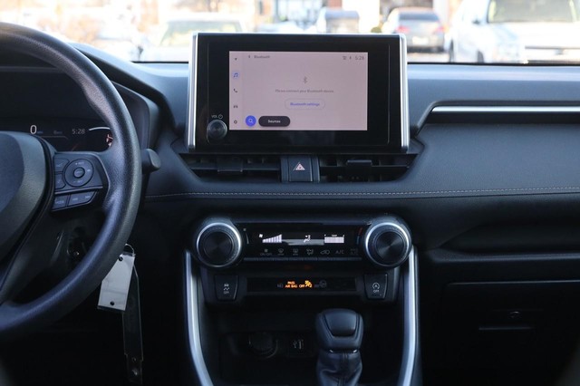 Toyota RAV4 Vehicle Image 22