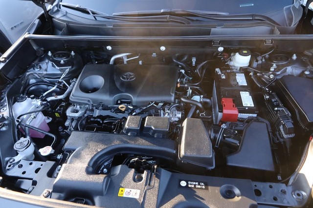 Toyota RAV4 Vehicle Image 25