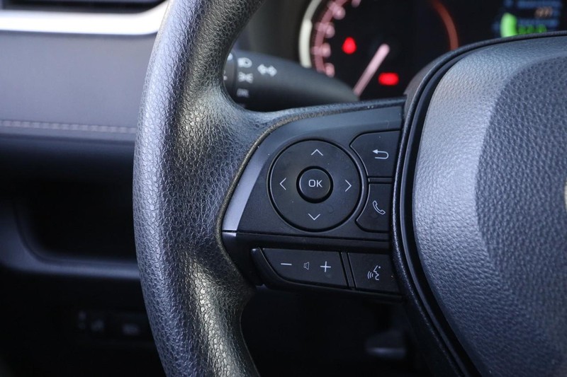 Toyota RAV4 Vehicle Image 11