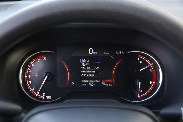 Toyota RAV4 Vehicle Image 13