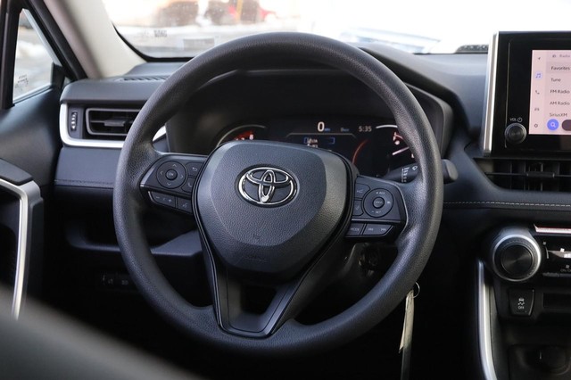 Toyota RAV4 Vehicle Image 21