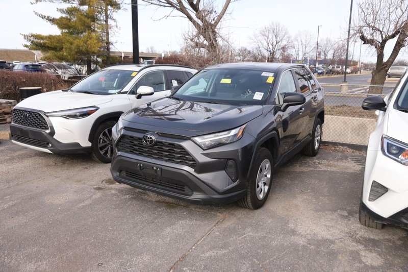 Toyota RAV4 Vehicle Image 04