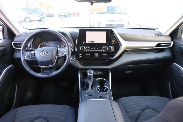 Toyota Highlander Vehicle Image 21