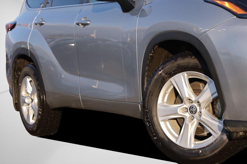 Toyota Highlander Vehicle Image 03