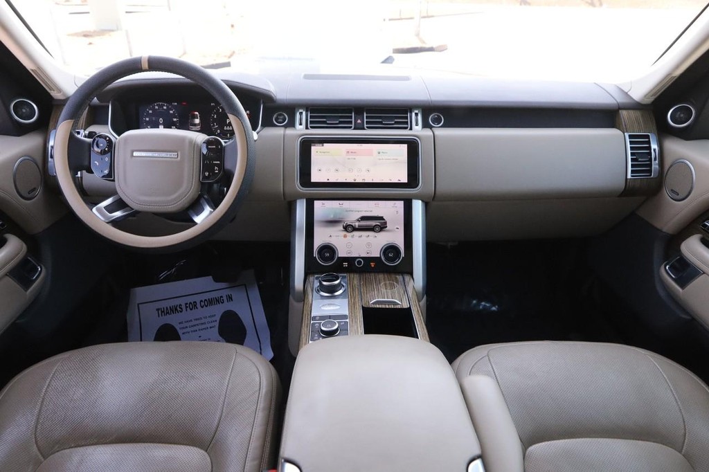 Land Rover Range Rover Vehicle Full-screen Gallery Image 25