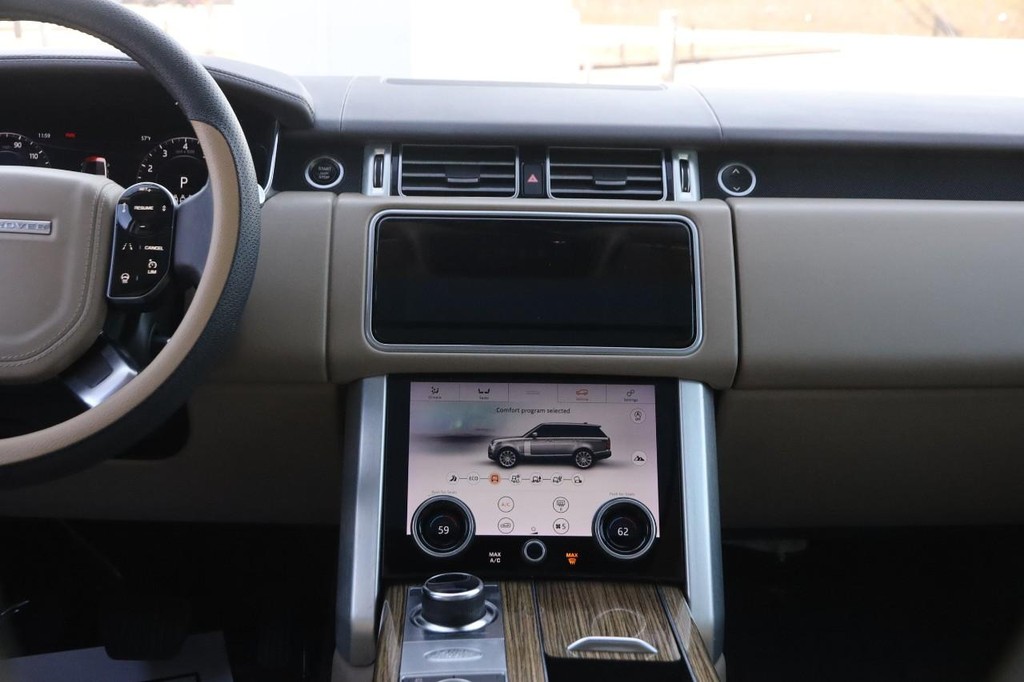 Land Rover Range Rover Vehicle Full-screen Gallery Image 28