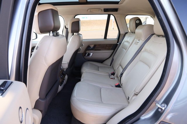 Land Rover Range Rover Vehicle Image 12