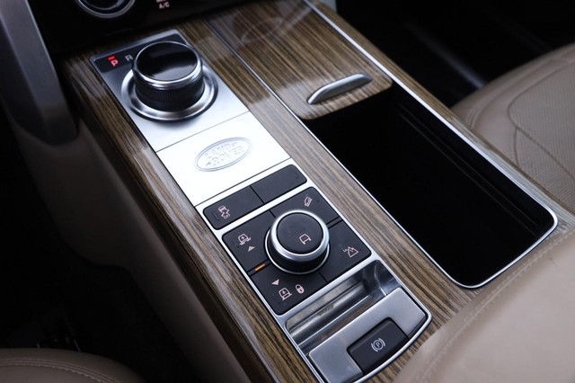 Land Rover Range Rover Vehicle Image 22