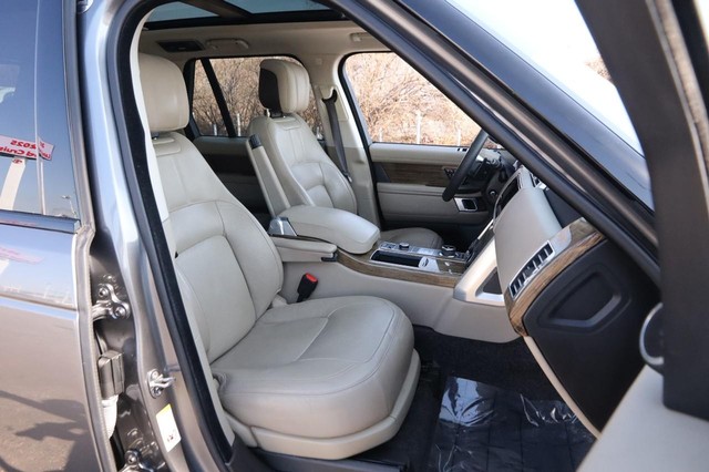 Land Rover Range Rover Vehicle Image 30