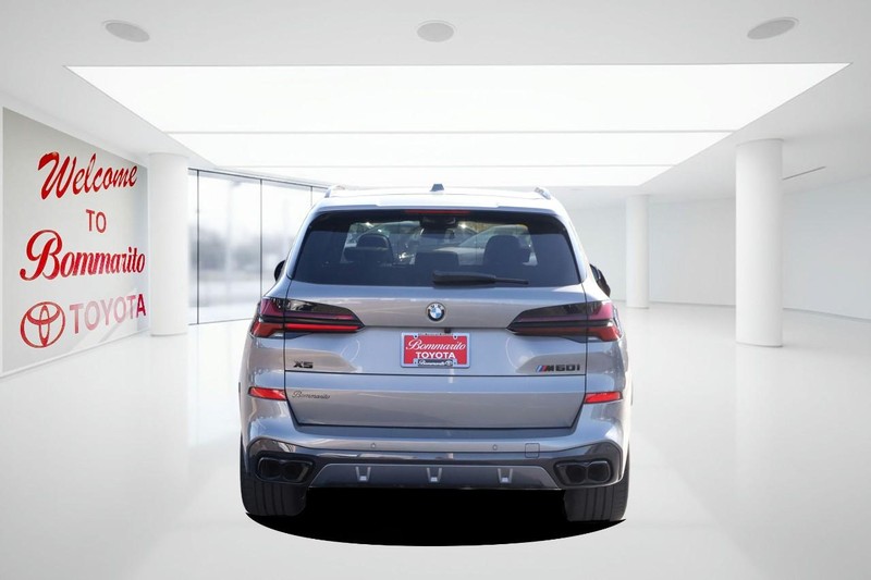 BMW X5 Vehicle Image 06