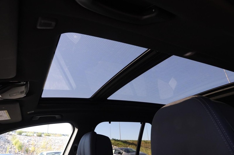 BMW X5 Vehicle Image 11