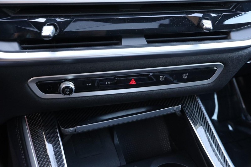 BMW X5 Vehicle Image 21