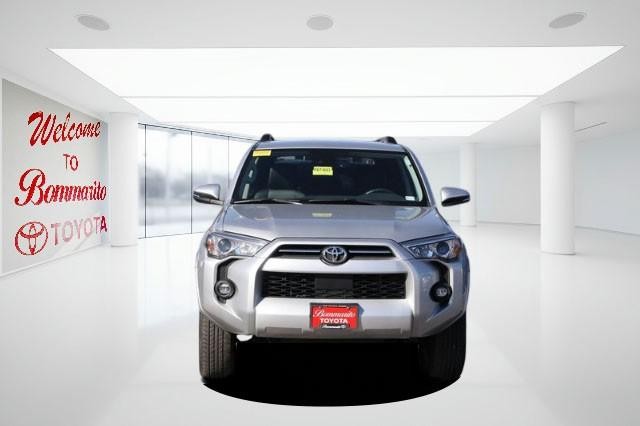 Toyota 4Runner Vehicle Image 04