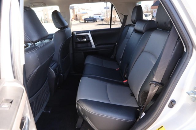 Toyota 4Runner Vehicle Image 10