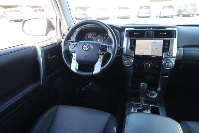 Toyota 4Runner Vehicle Image 23