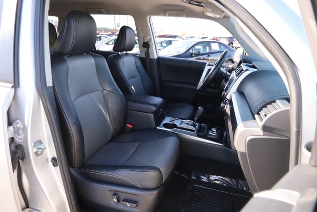 Toyota 4Runner Vehicle Image 27