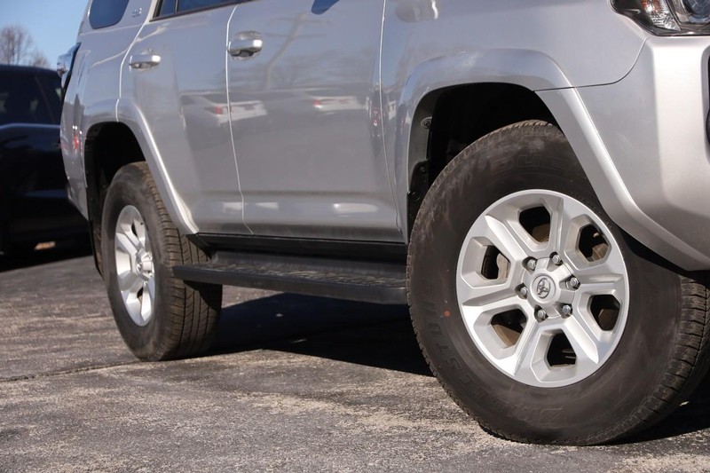 Toyota 4Runner Vehicle Image 03