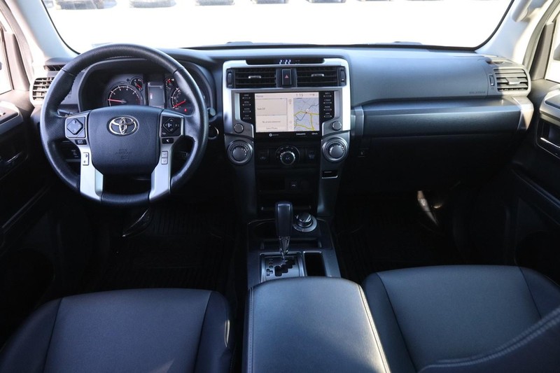 Toyota 4Runner Vehicle Image 21