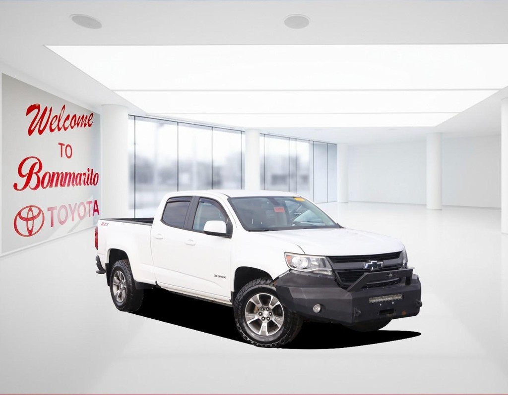 Chevrolet Colorado Vehicle Full-screen Gallery Image 02