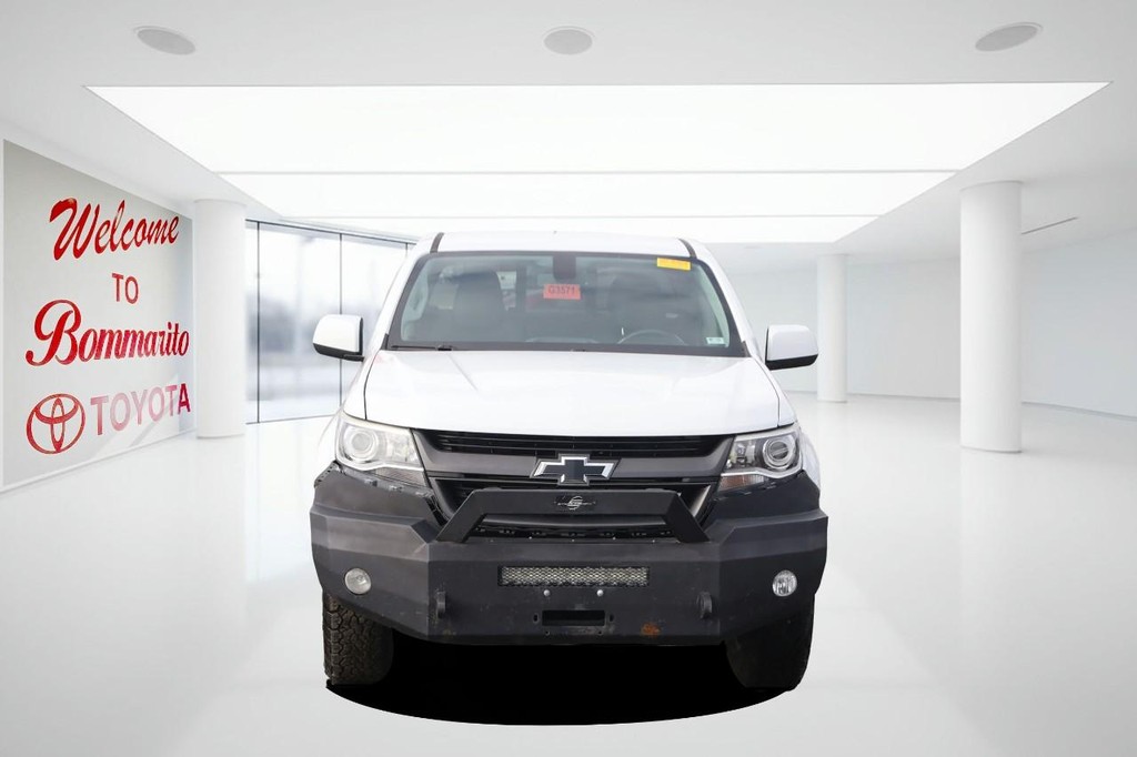 Chevrolet Colorado Vehicle Full-screen Gallery Image 04