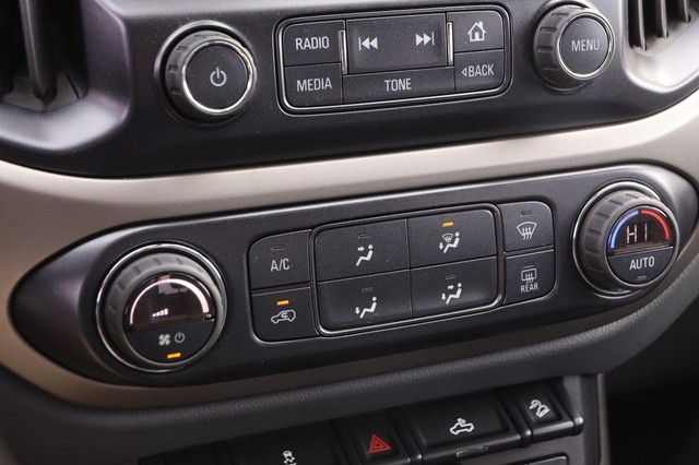 Chevrolet Colorado Vehicle Image 17