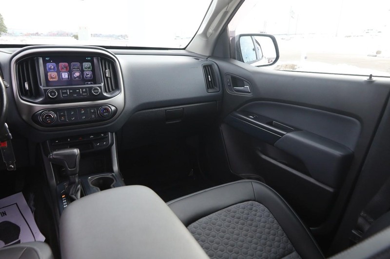 Chevrolet Colorado Vehicle Image 24