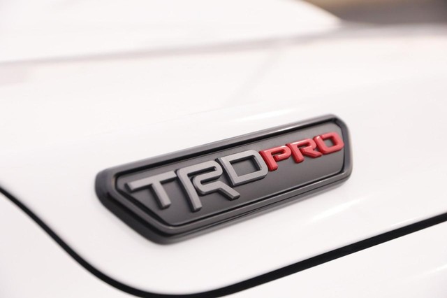 Toyota Tacoma 4WD Vehicle Image 32