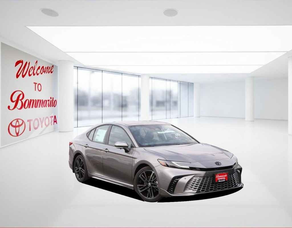 Toyota Camry Vehicle Full-screen Gallery Image 2