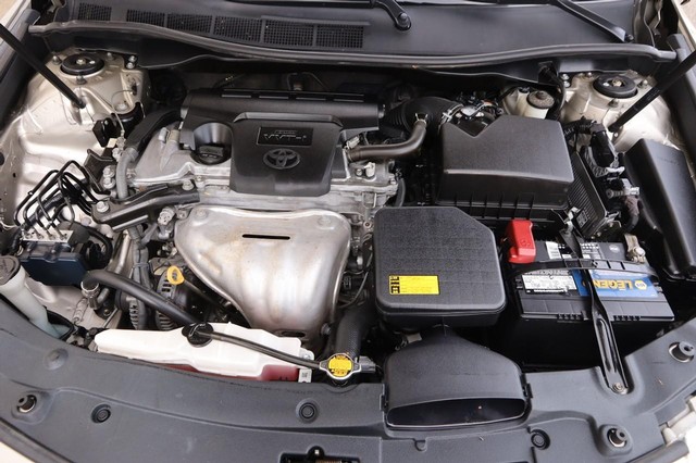 Toyota Camry Vehicle Image 23