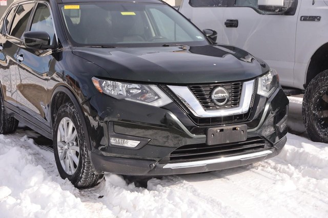 Nissan Rogue Vehicle Image 02