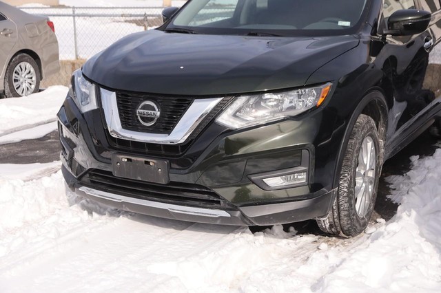 Nissan Rogue Vehicle Image 05