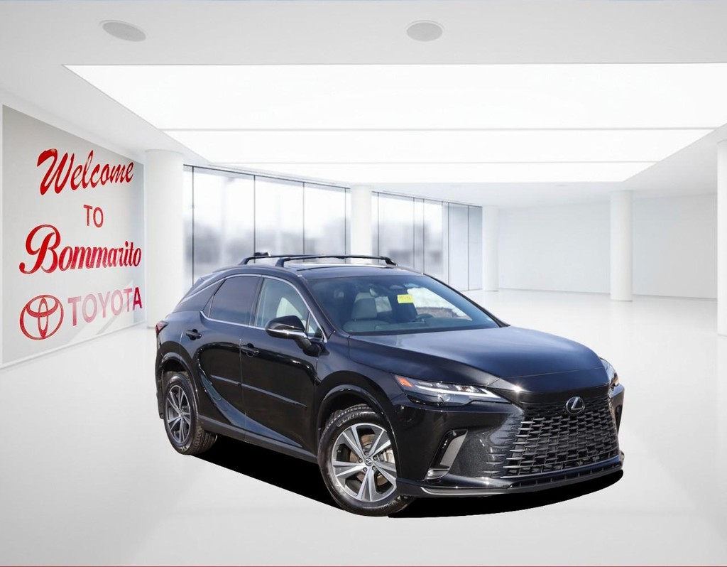 Lexus RX Vehicle Full-screen Gallery Image 2