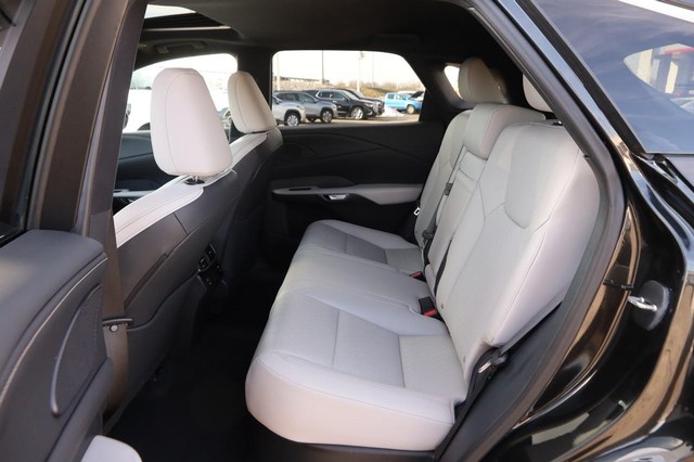 Lexus RX Vehicle Image 11