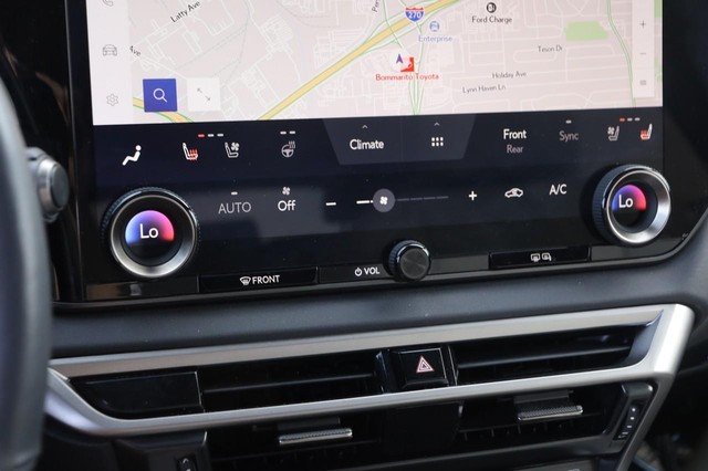 Lexus RX Vehicle Image 19