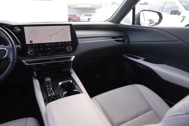 Lexus RX Vehicle Image 26