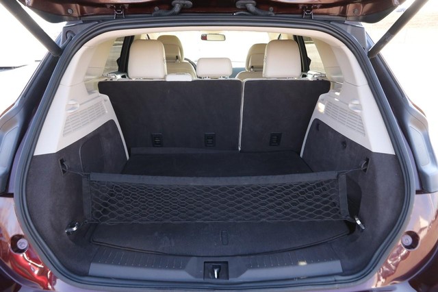 Lincoln MKC Vehicle Image 07