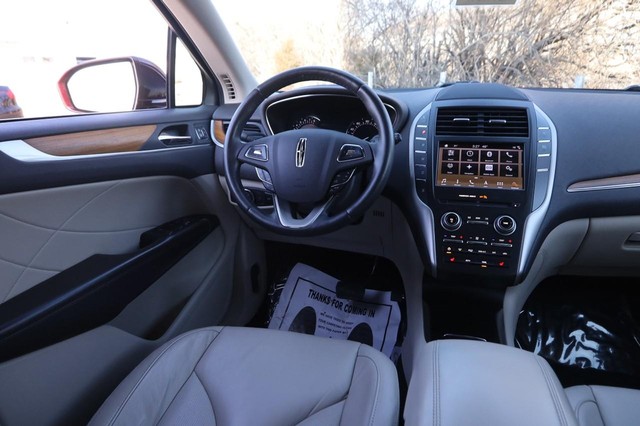 Lincoln MKC Vehicle Image 21