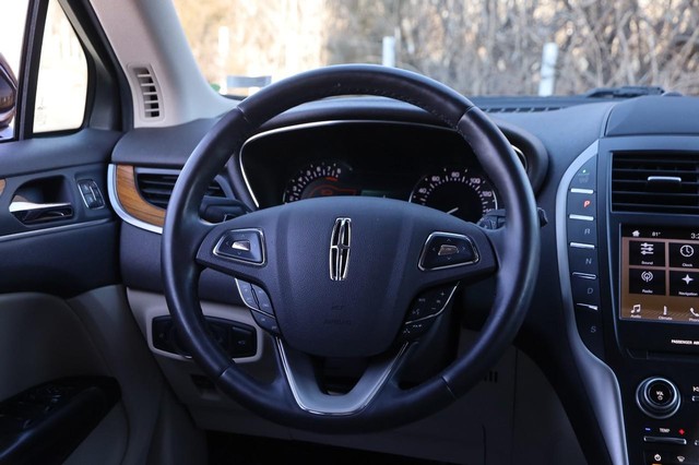 Lincoln MKC Vehicle Image 22