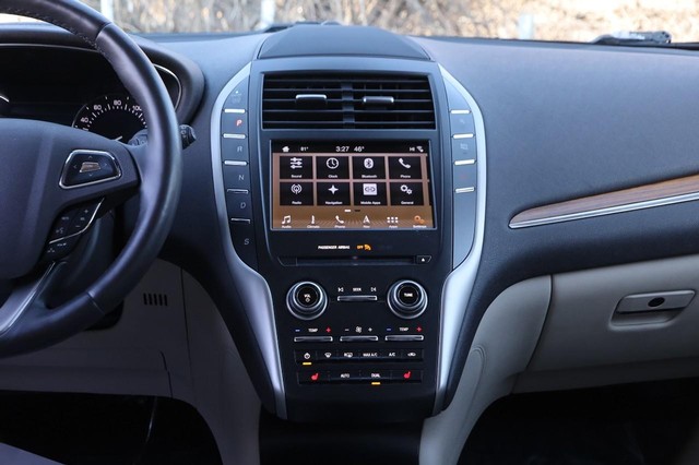 Lincoln MKC Vehicle Image 23