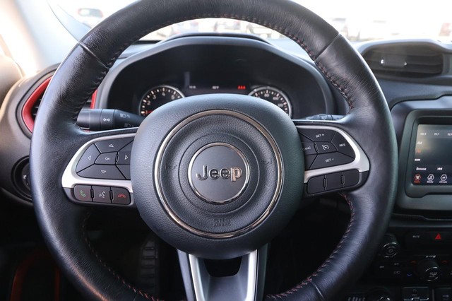 Jeep Renegade Vehicle Image 10