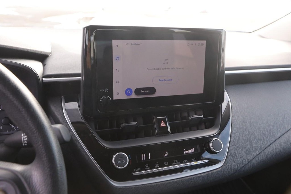 Toyota Corolla Vehicle Full-screen Gallery Image 14